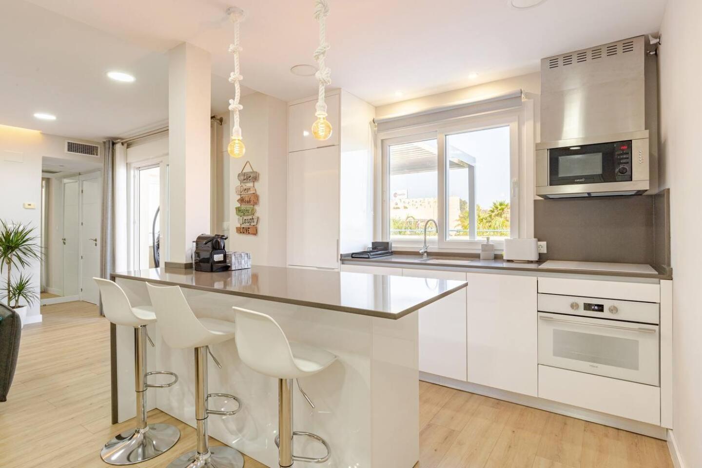 Appartement En Banana Junto Al Mar - *